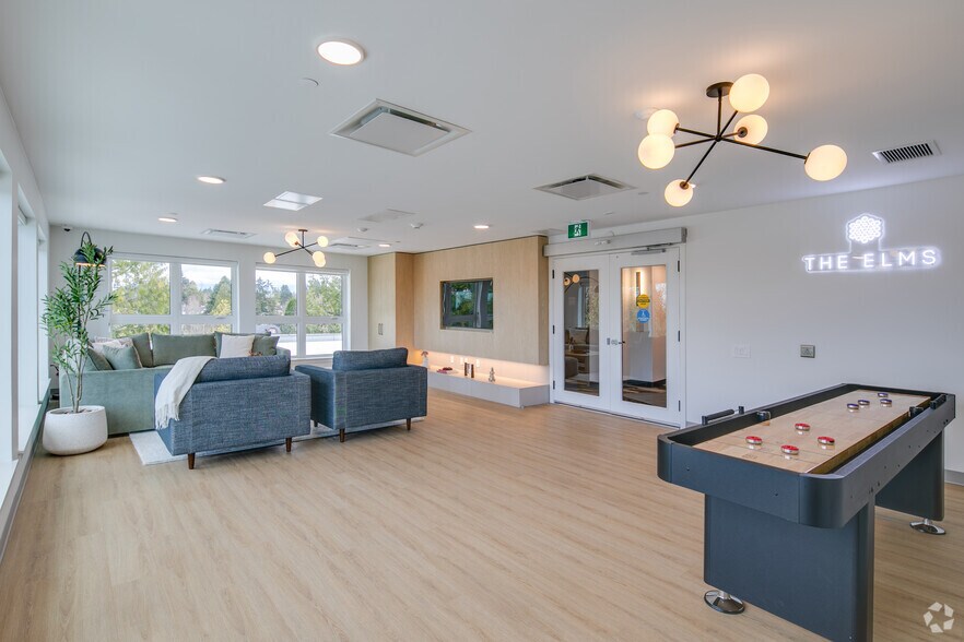 More Photos Of 5828 Granville St, Vancouver Apartments For Sale