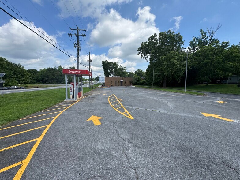 More Photos Of 2764 Highway 411 Se, Fairmount Medical For Sale