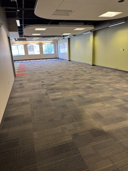 More Photos Of 310 Broadway Ave S, Rochester Office For Lease