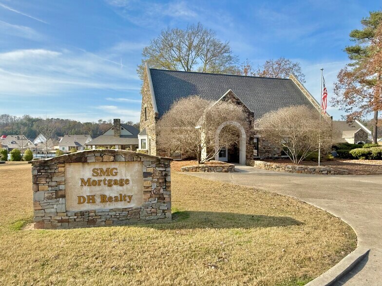 More Photos Of 204 Griffin Park Dr, Birmingham Office For Sale