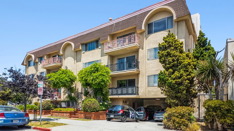 More Photos Of 1117 6th St, Santa Monica Apartments For Sale