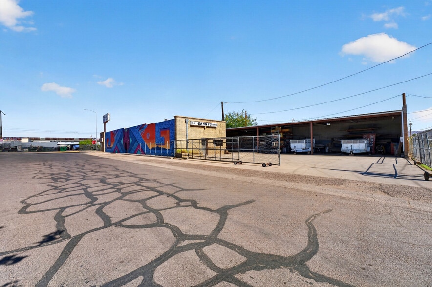 More Photos Of 3902 S Central Ave, Phoenix Service For Sale