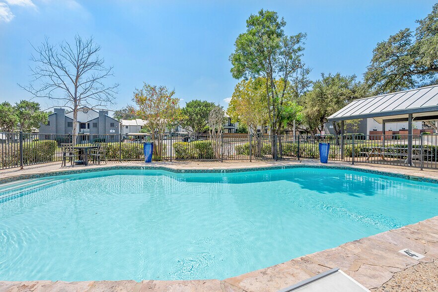 More Photos Of 7302 University Row, San Antonio Apartments For Sale