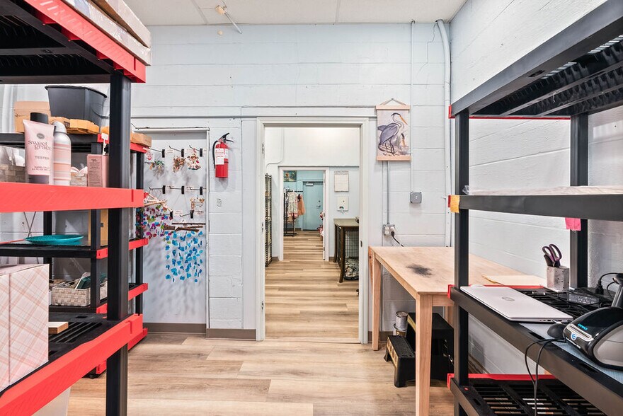 More Photos Of 1700 Highway 35 N, Rockport Storefront Retail Office For Sale