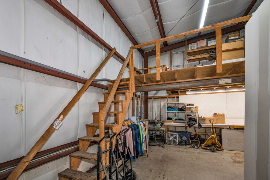 More Photos Of 6581 Seminole Blvd, Seminole Mixed Retail For Sale