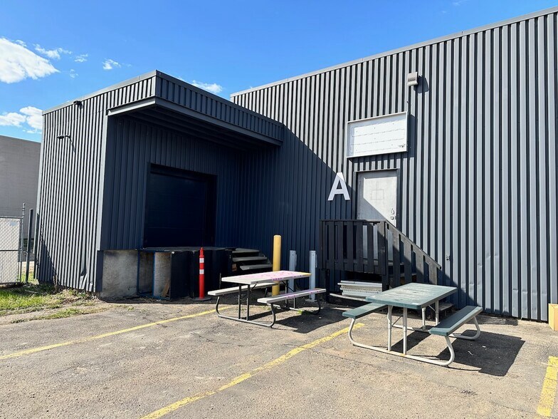 More Photos Of 11602 119th St NW, Edmonton Warehouse For Sale
