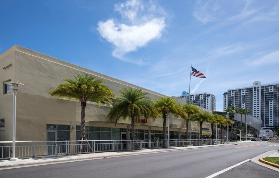 More Photos Of 1935 West Ave, Miami Beach Storefront Retail Office For Lease