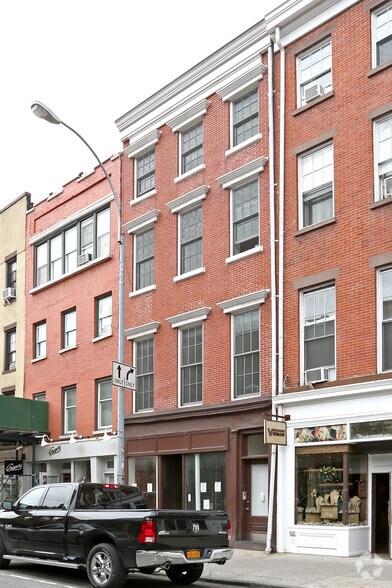 More Photos Of 306 Bleecker St, New York Apartments For Lease