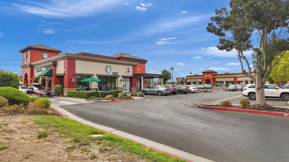 More Photos Of 739-779 Herndon Ave, Clovis Unknown For Sale