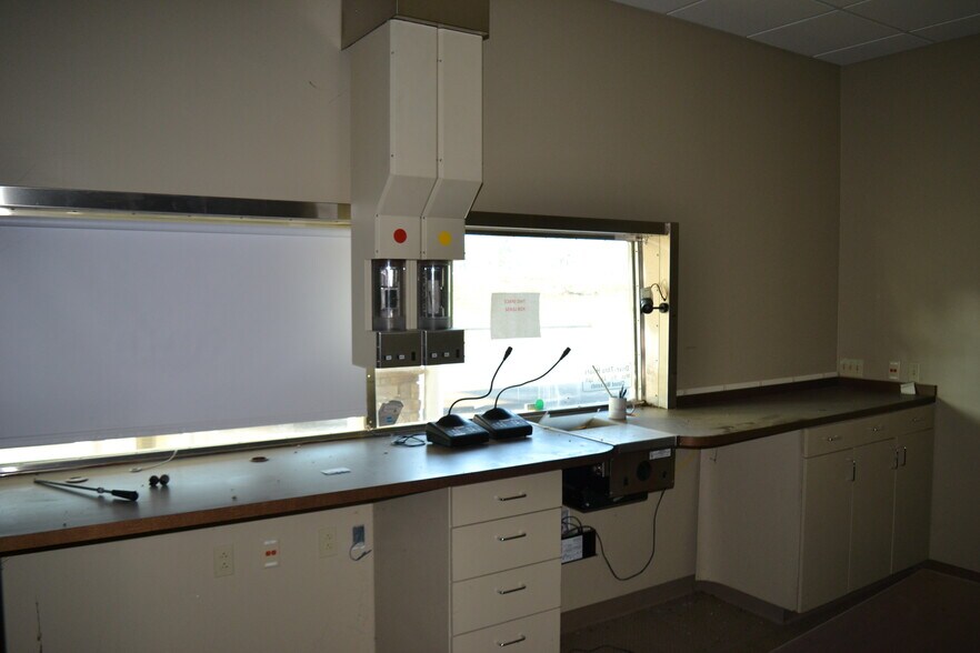 More Photos Of 3900 Dave Ward Dr, Conway Unknown For Lease