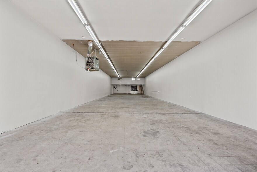 More Photos Of 6004 W Pico Blvd, Los Angeles Storefront For Lease