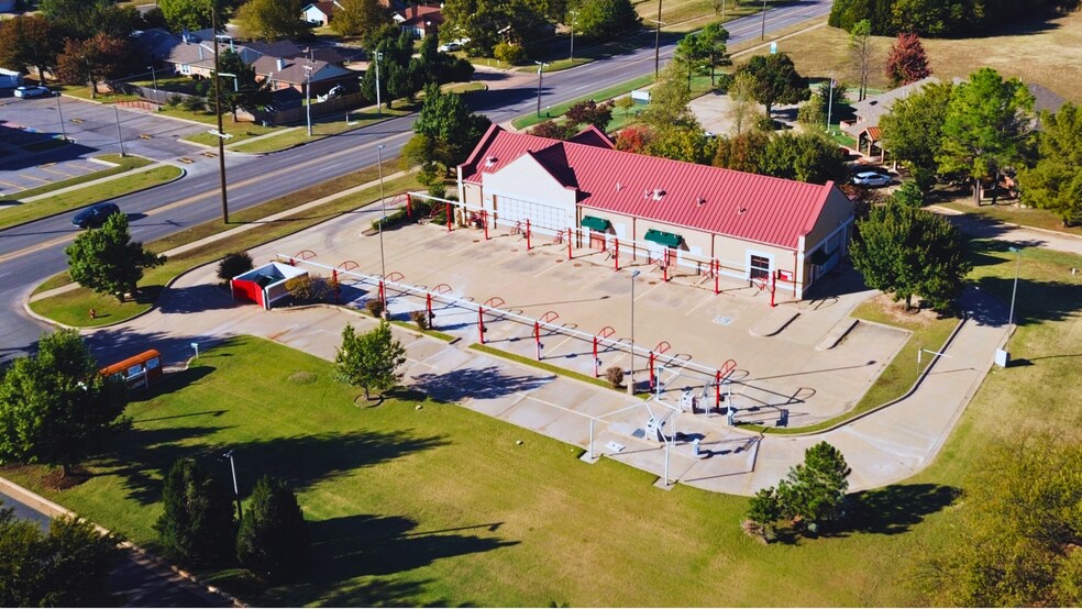 More Photos Of 1308 S Santa Fe Ave, Edmond Carwash For Sale