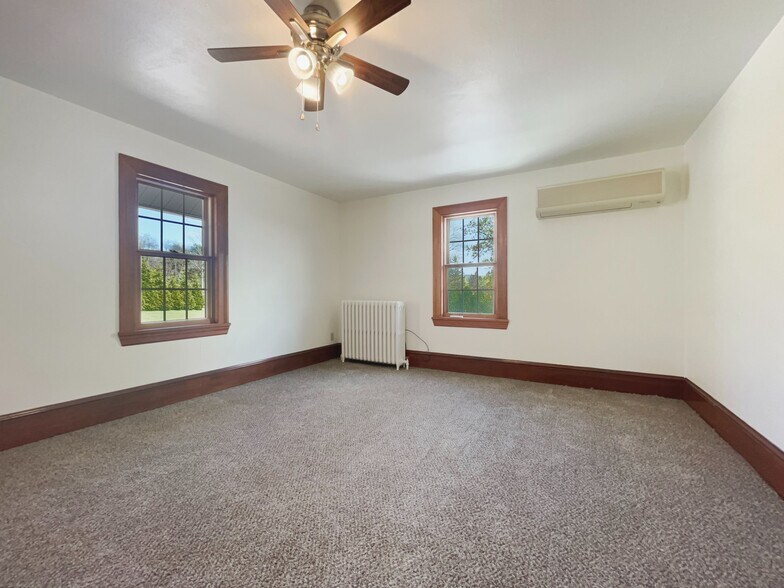 More Photos Of 794 Claremont Ave, Tamaqua General Retail For Sale