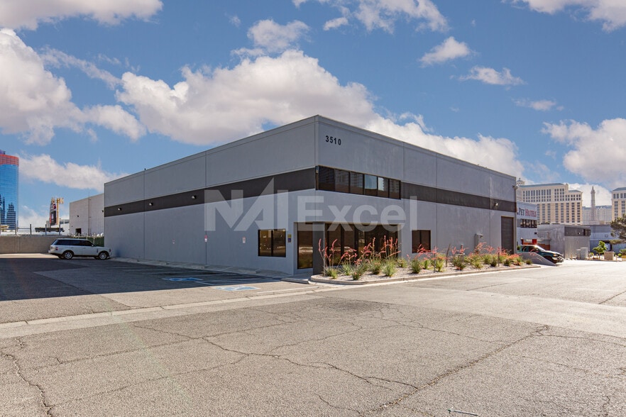 More Photos Of 3510 Cavaretta Ct, Las Vegas Warehouse For Lease