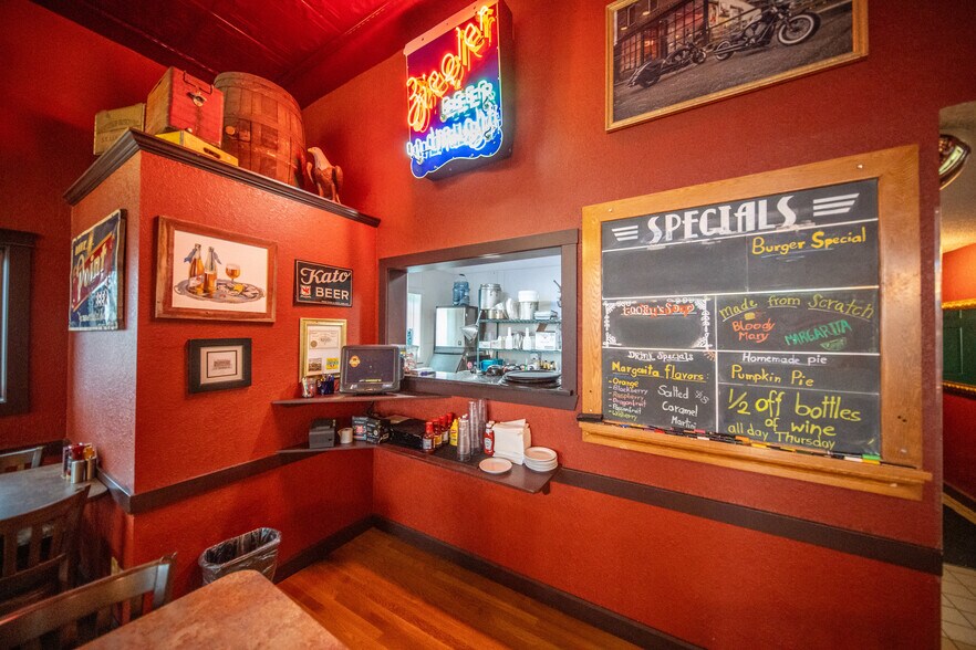 More Photos Of 70555 202nd Ave, Reads Landing Restaurant For Sale