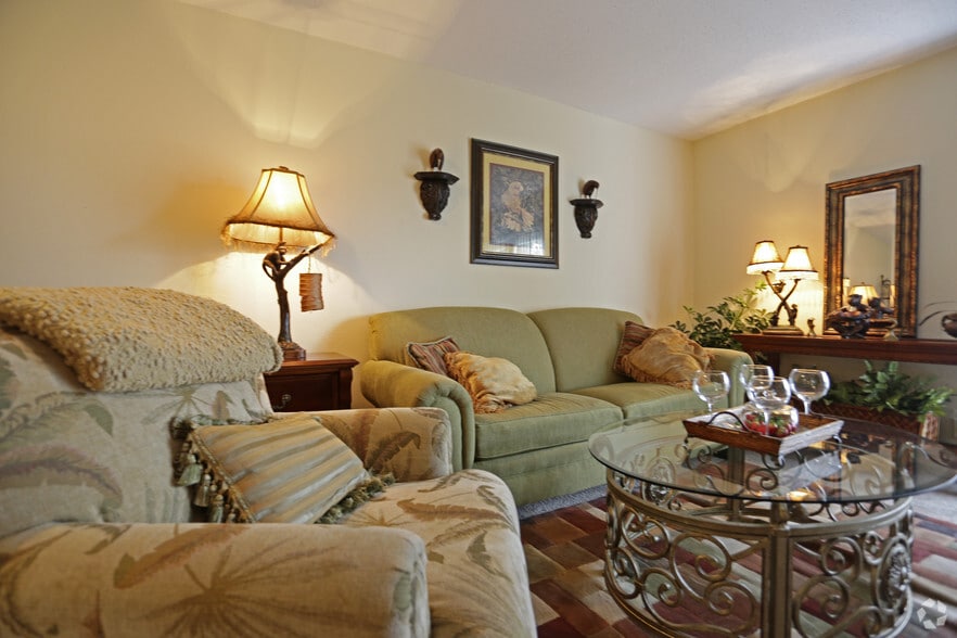 More Photos Of 1901 Lafayette St, Gretna Apartments For Sale