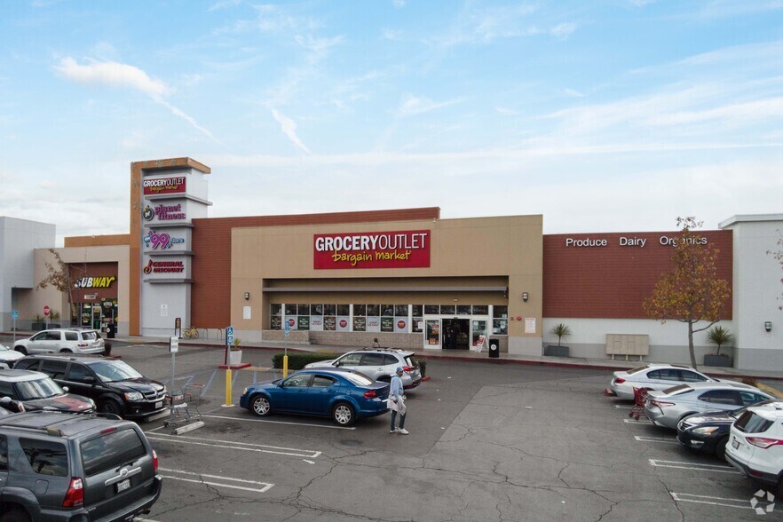 More Photos Of 2616-2900 W Imperial Hwy, Inglewood Unknown For Lease
