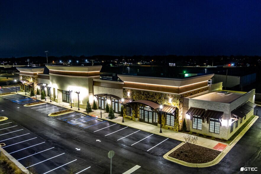 More Photos Of 1612 Lindsay Ln S, Athens Storefront Retail Office For Lease