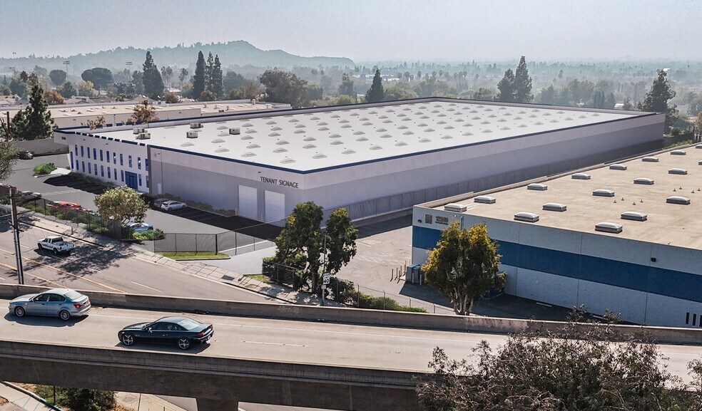 More Photos Of 12450 Foothill Blvd, Sylmar Warehouse For Lease