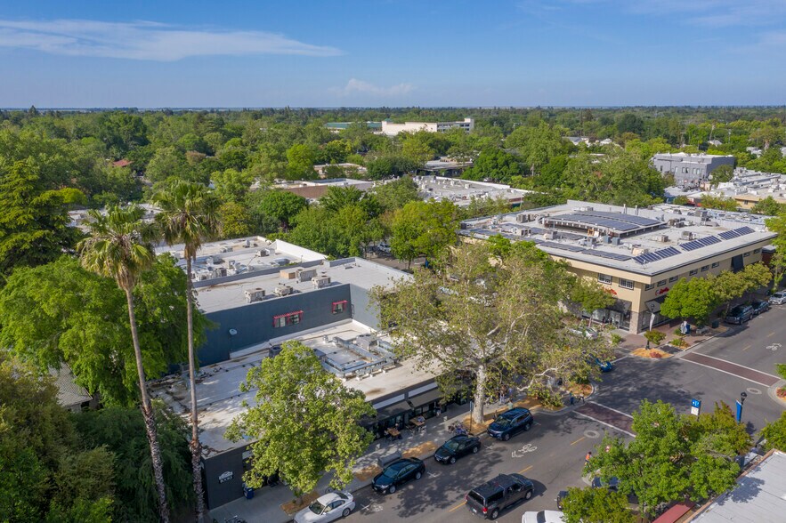 More Photos Of 513 2nd St, Davis Storefront For Lease