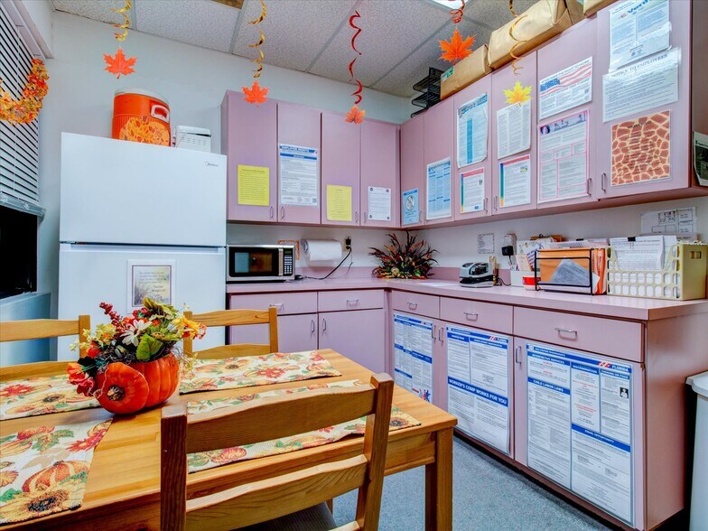 More Photos Of 16120 Bay Vista Dr, Clearwater Daycare Center For Sale