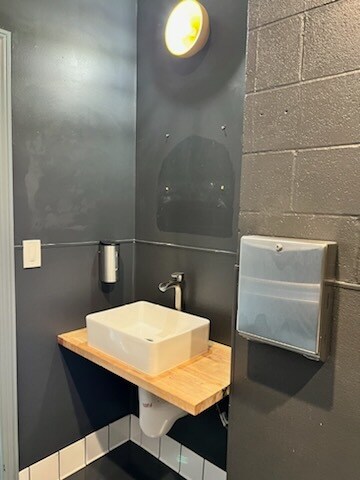 More Photos Of 609-611 16th St, Sacramento Apartments For Lease