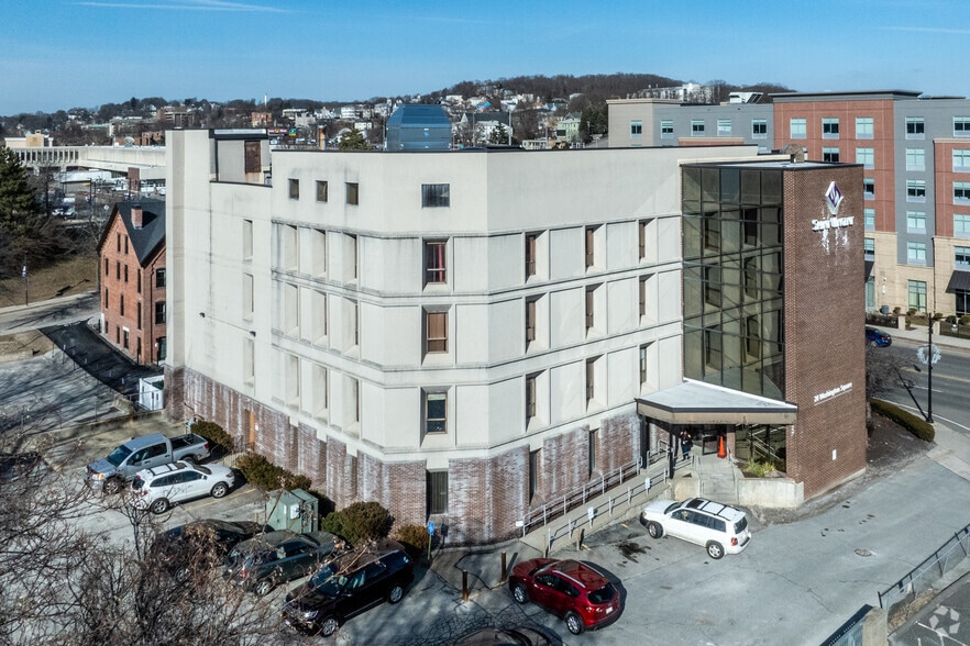 Primary Photo Of 20 Washington Sq, Worcester Office For Lease