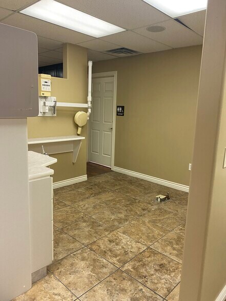 More Photos Of 1345 E 3900 S, Salt Lake City Medical For Sale