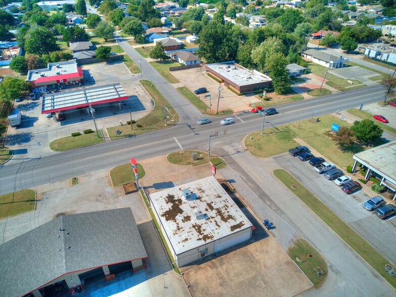 More Photos Of 6700 S Western Ave, Oklahoma City Office For Sale
