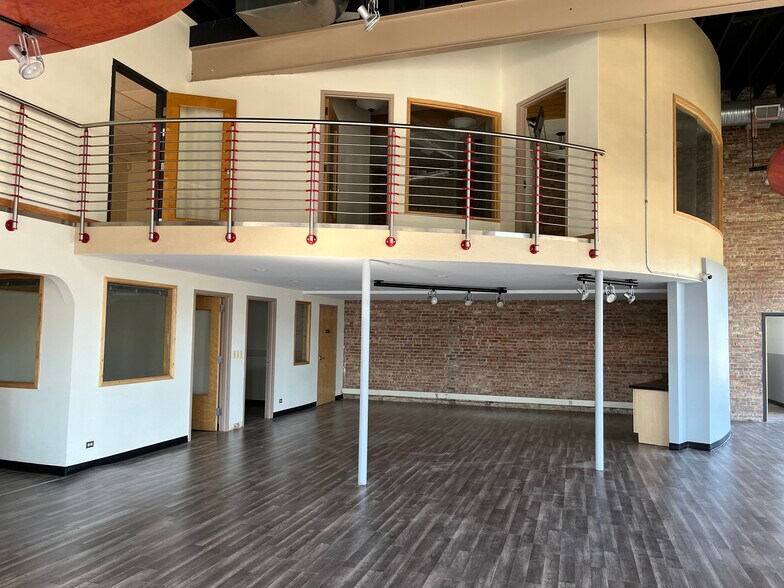 More Photos Of 6613-6621 Ogden Ave, Berwyn Storefront Retail Office For Sale