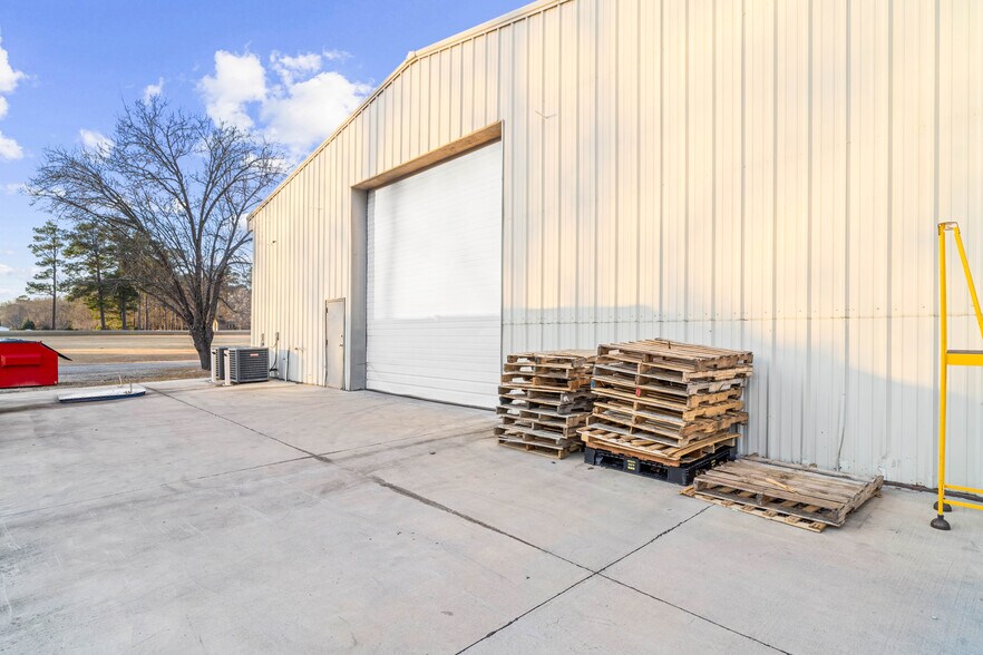 More Photos Of 12087 Joe Brown Hwy S, Tabor City Warehouse For Sale