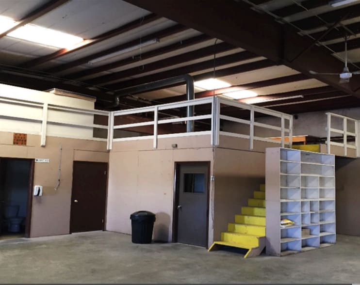 More Photos Of 1980 Skyview Dr, Casper Warehouse For Sale
