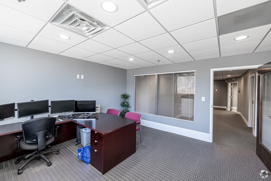 More Photos Of 366-386 Main St, Middletown Office For Lease