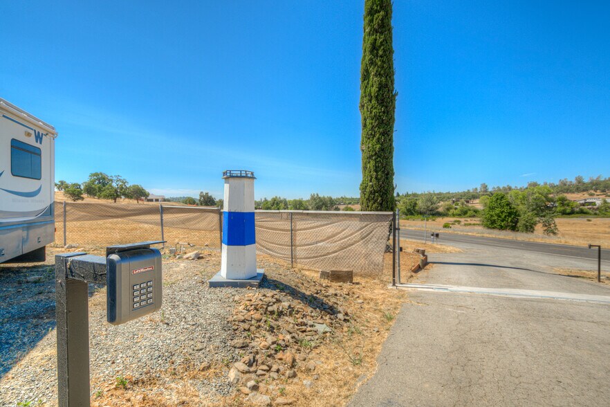 More Photos Of 170 Kelly Ridge Rd, Oroville Self Storage For Sale