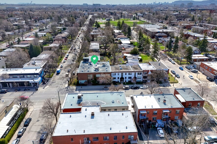 More Photos Of 1474 Rue Fleury E, Montréal Office For Sale