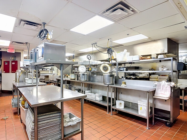 More Photos Of 220 N Williamson Blvd, Ormond Beach Restaurant For Sale