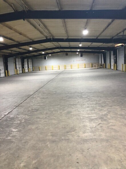 More Photos Of 1803 Gulley Rd, Jonesboro Distribution For Lease