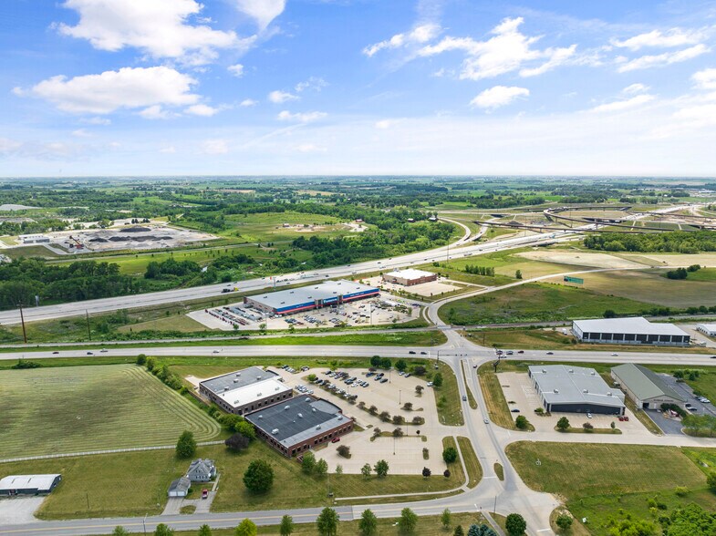 More Photos Of 2301 Jones Blvd, Coralville Office For Lease