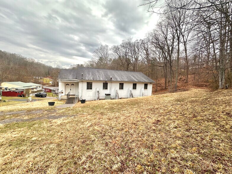 More Photos Of 105 Smith St, Beckley Religious Facility For Sale