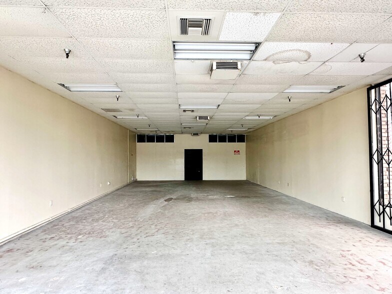 More Photos Of 41615-41627 E Florida Ave, Hemet Freestanding For Lease