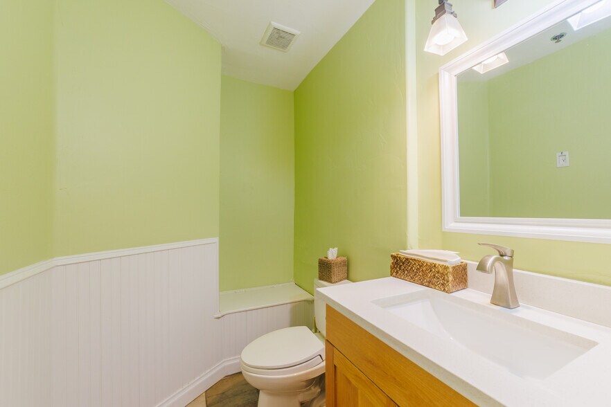 More Photos Of 2737 Mapleton Ave, Boulder Office For Lease