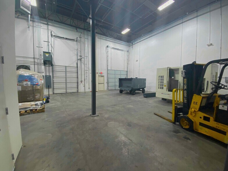 More Photos Of 140 Congress Blvd, Duncan Service For Lease
