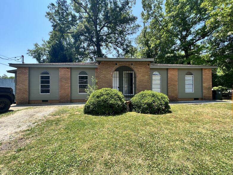 Primary Photo Of 520 S Holly St, Chattanooga Apartments For Sale