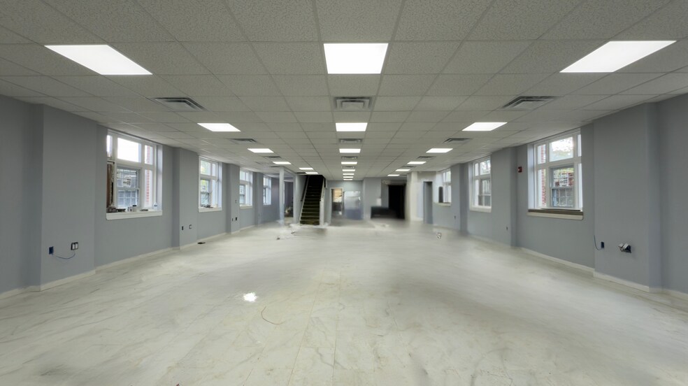 More Photos Of 36 W Railroad Ave, Jamesburg Bank For Lease