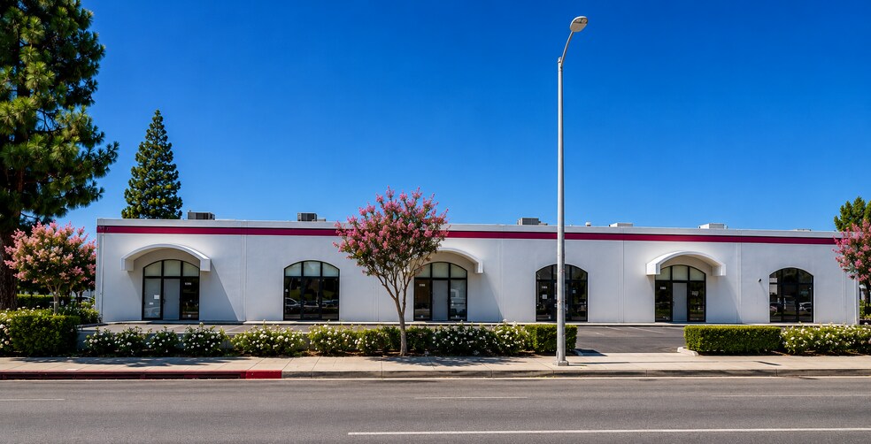 More Photos Of 9035 Eton Ave, Canoga Park Unknown For Lease