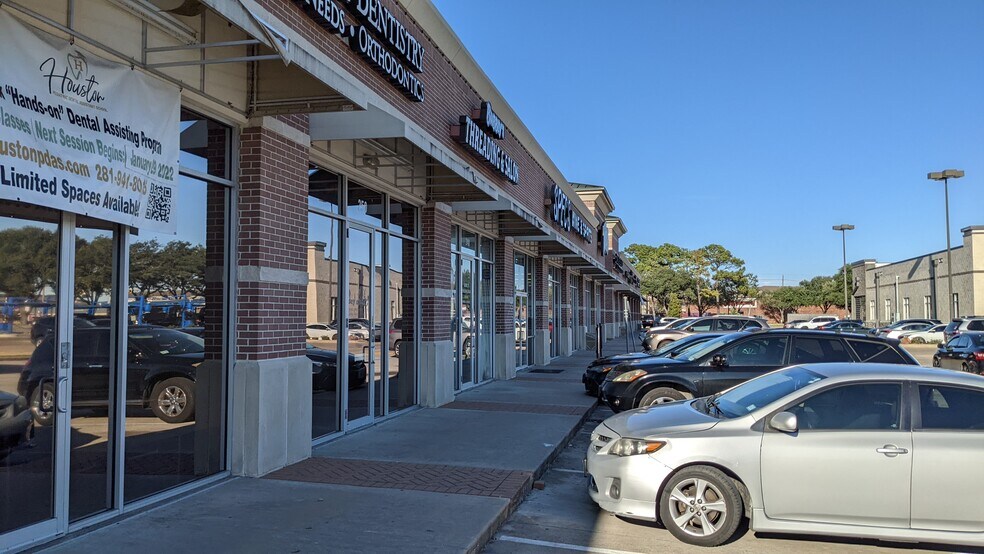 More Photos Of 8955 N Hwy 6, Houston Unknown For Lease