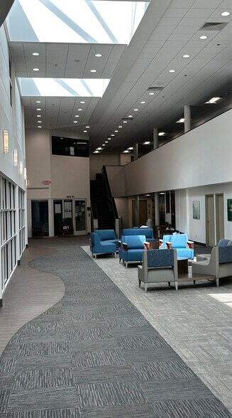 More Photos Of 1005 Pennsylvania Ave, Ottumwa Office For Sale