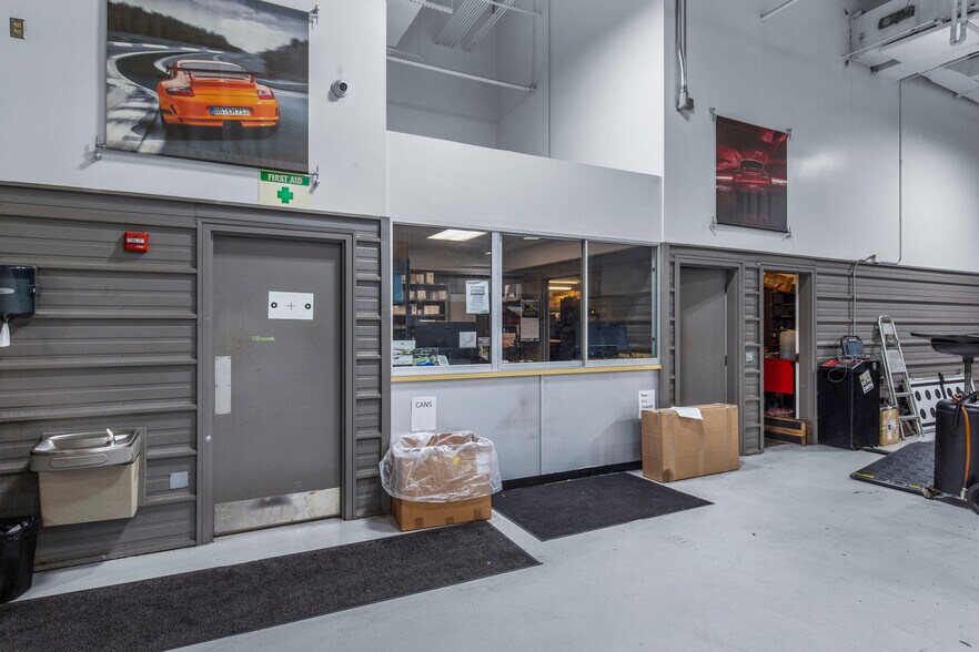 More Photos Of 5385 N I 55 St, Jackson Auto Dealership For Sale