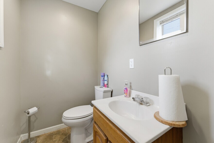 More Photos Of 34 Elise St, Westfield Industrial For Sale