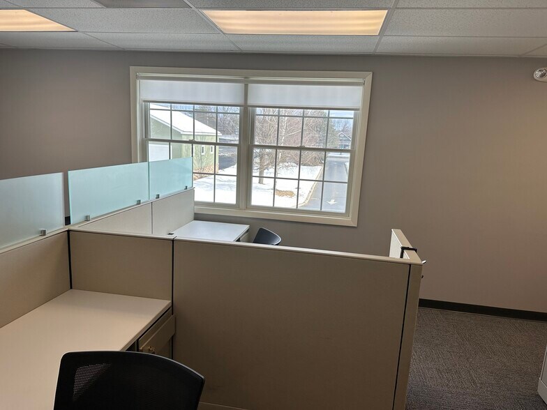 More Photos Of 375 Bay Rd, Queensbury Medical For Lease